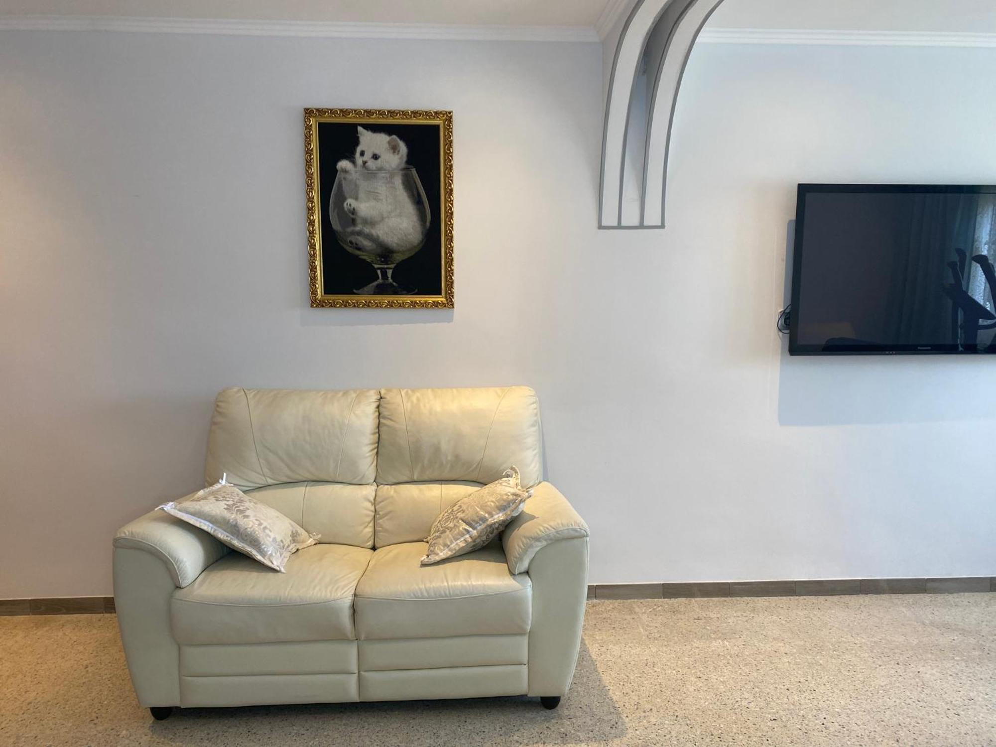 Shared Apartment! Piso Compartido! Общая Квартира! Севилья Экстерьер фото